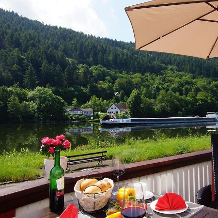 Altes Faehrhaus An Der Mosel Anno1633 Apartment Traben-Trarbach Exterior photo