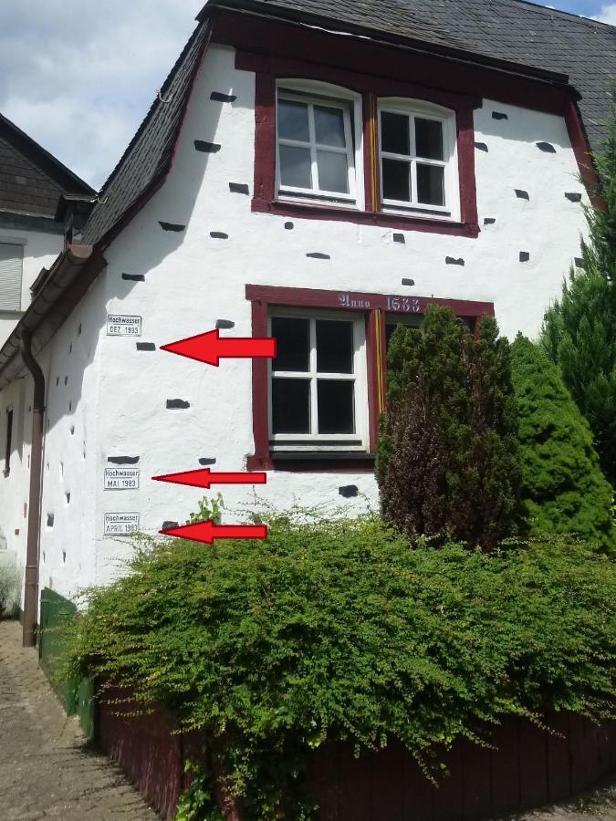 Altes Faehrhaus An Der Mosel Anno1633 Apartment Traben-Trarbach Exterior photo