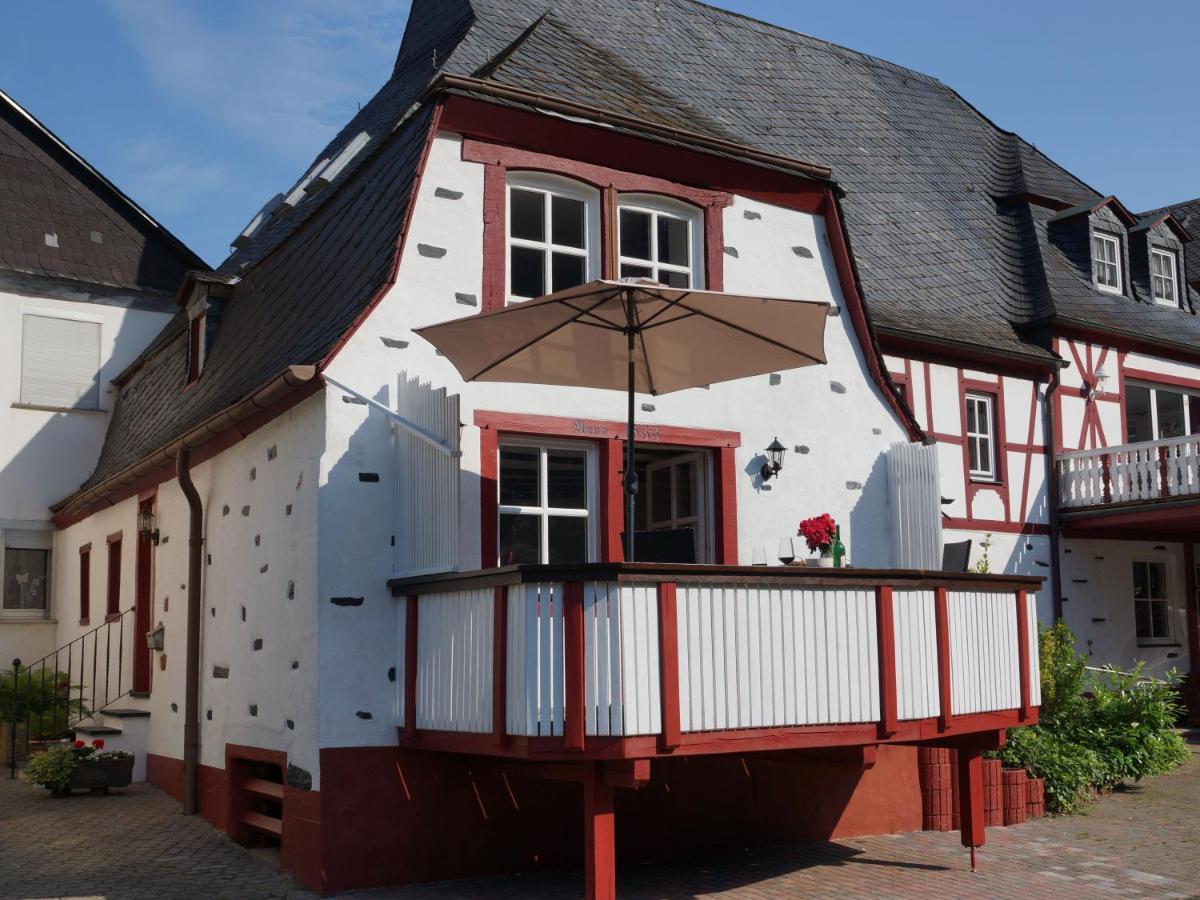 Altes Faehrhaus An Der Mosel Anno1633 Apartment Traben-Trarbach Exterior photo