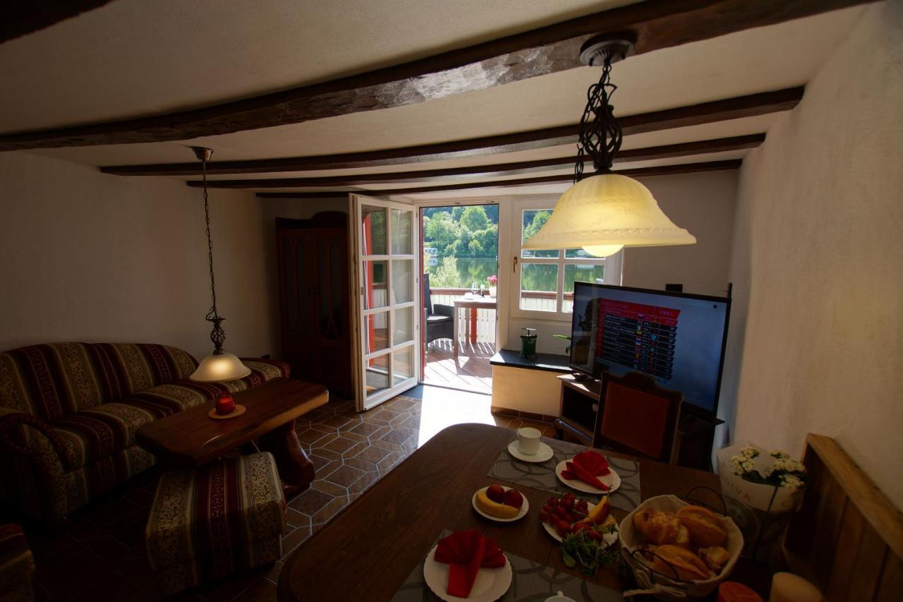 Altes Faehrhaus An Der Mosel Anno1633 Apartment Traben-Trarbach Exterior photo
