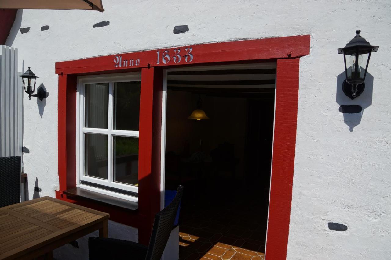 Altes Faehrhaus An Der Mosel Anno1633 Apartment Traben-Trarbach Exterior photo