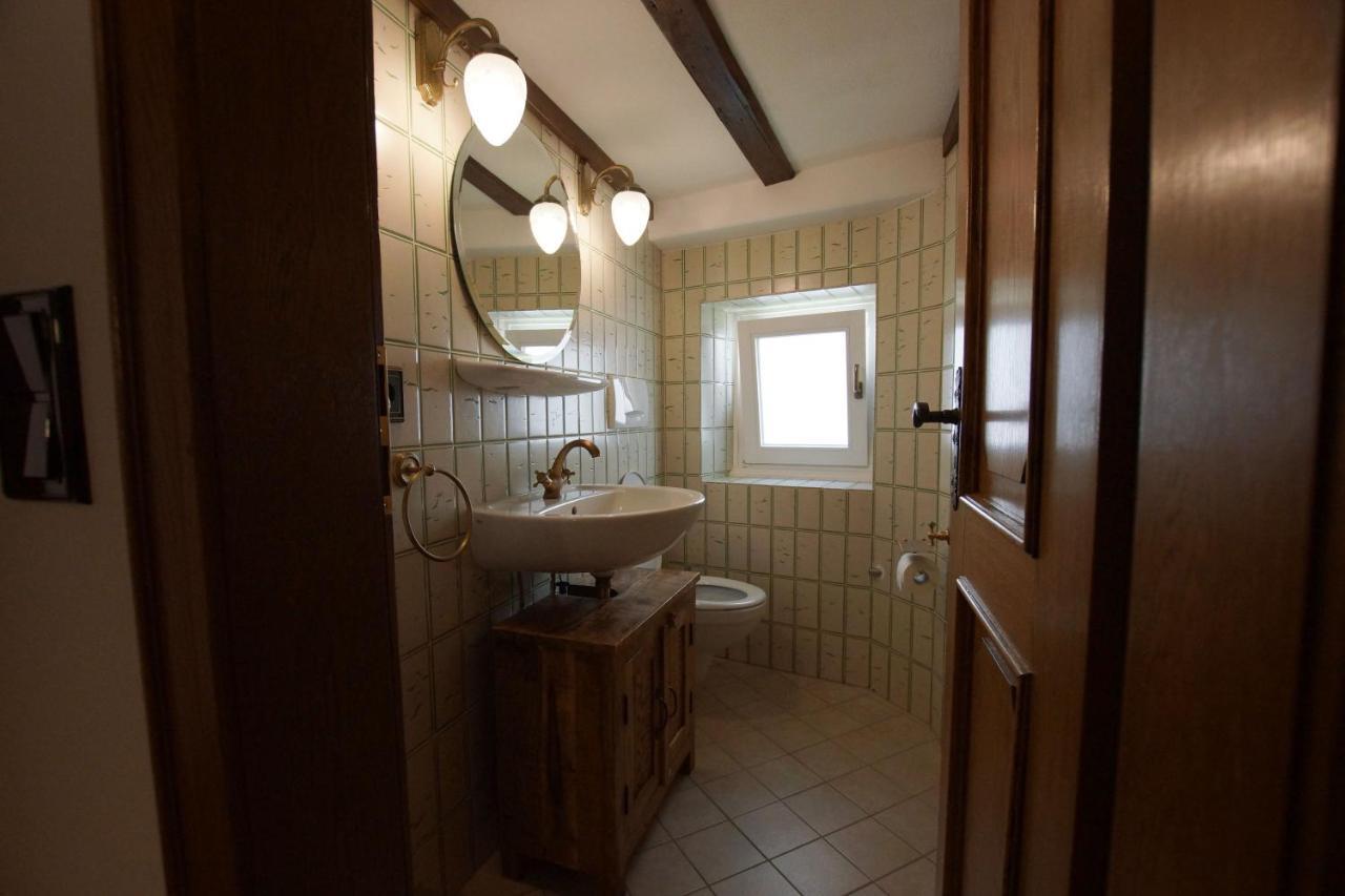 Altes Faehrhaus An Der Mosel Anno1633 Apartment Traben-Trarbach Exterior photo